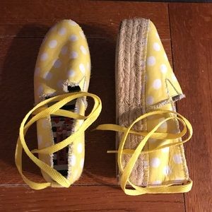 Betsy Johnson espadrilles platform